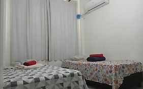Quarto Privado Cama Casal Ou Solteiros Apto